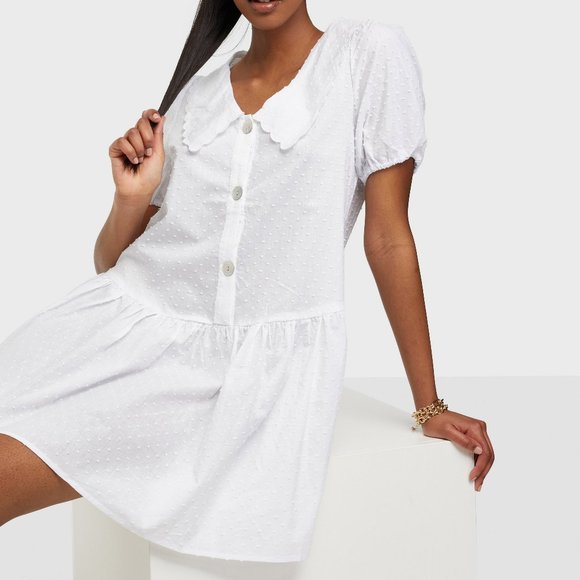 Zara Dresses & Skirts - ZARA WHITE MINI SWING DRESS SIZE M